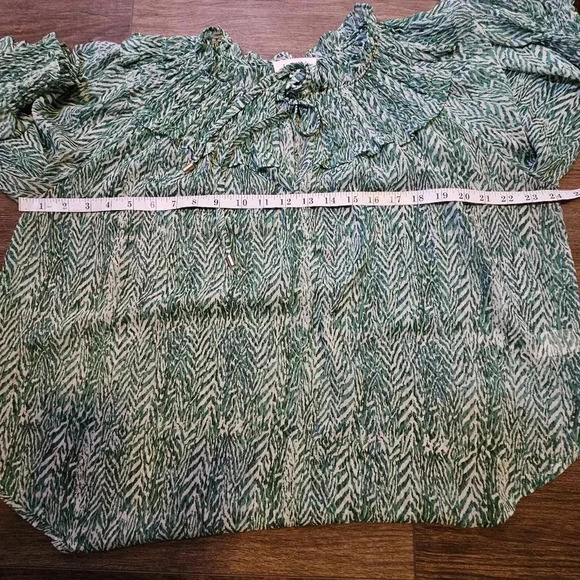 THML Blouse SZ M Lily Floral Flutter, Semi Ruffles,Smocked Sleeves,Boho,Peasant - Picture 10 of 11